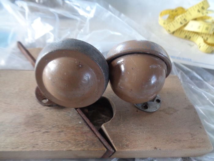 Castors x 6 for Sale
