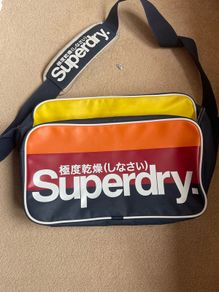 Super dry messenger bag
