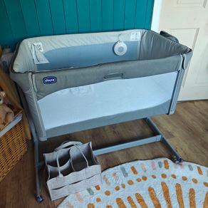 Chicco Next2Me Magic bedside cot