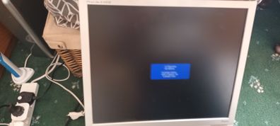 19" Computer Monitor LED