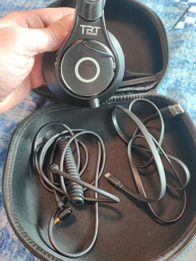 BLUEDIO UFO PLUS Bluetooth headphones