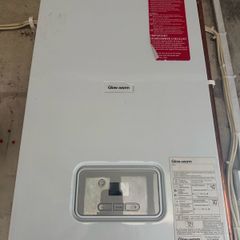 Glow-worm Energy 18s Smart Boiler One Year Old Excellent Condition