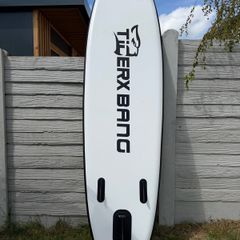 Inflatable paddle board