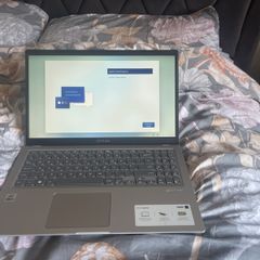 asus laptop with a core i3 10th gen with 8gigabytes of ram