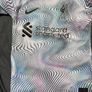 liverpool jersey Image 2