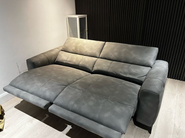 electric recliner sofa