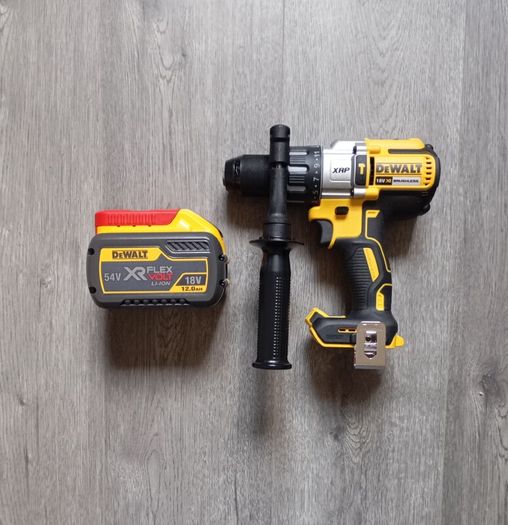 DeWalt Batteries & Charger (New)