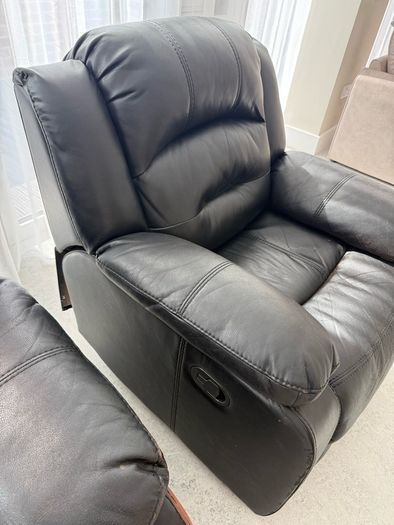 Black Leather Recliner Sofa Set (2-Seater & 1-Seater)
