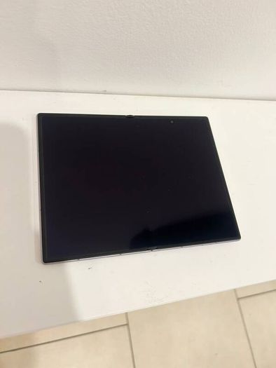 Samsung Galaxy Z Fold 8