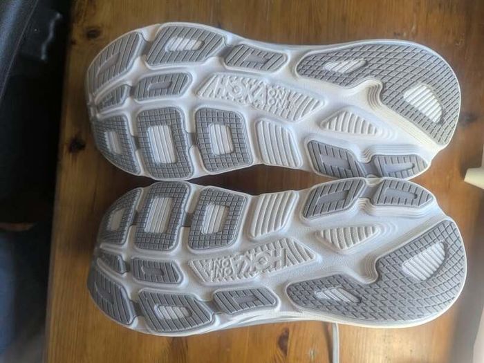 Hoka Bondi 7 Trainers