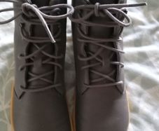 Vivobarefoot