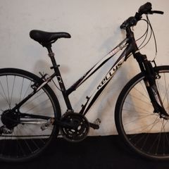 ladies Kelly's hybrid