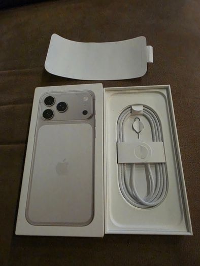Apple iPhone 17 pro max 256gb with long warranty