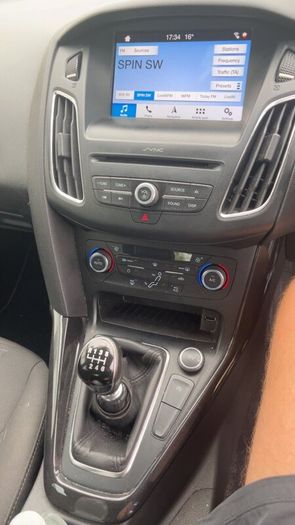 Ford Focus Titanium 1.5 TDCi 95PS 6-Speed 4DR