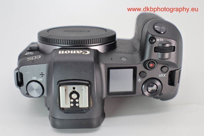 Canon Eos R Mirrorless Camera #0610