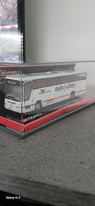 model bus
