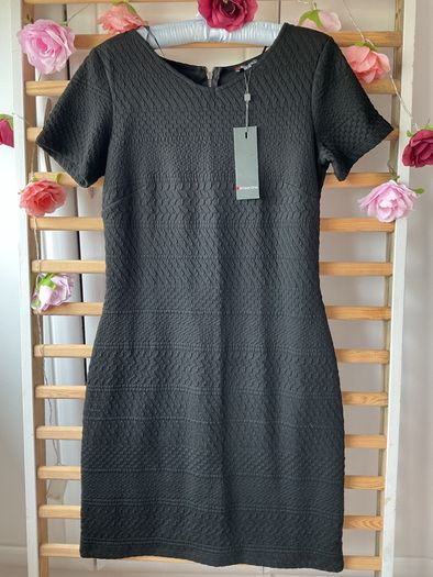 dress Bnwt black street one dress size 12 short sleeve