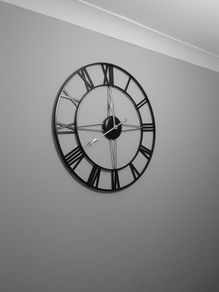 Wall clock