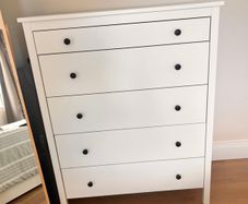 Chest of 5 Drawers for Sale