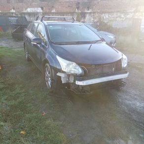 2009 toyota avensis 2.0d4d breaking