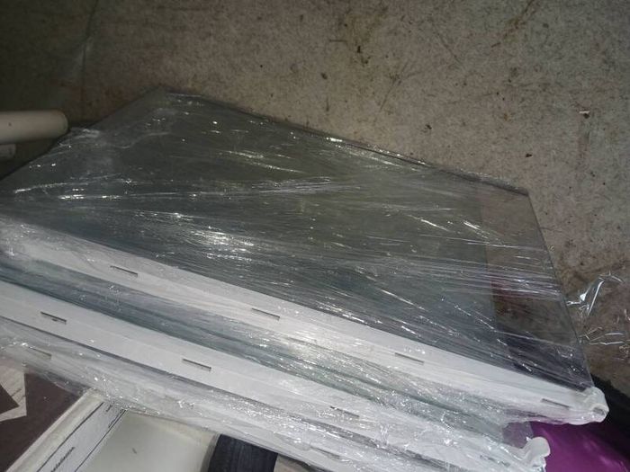 20 fridge shelves lot