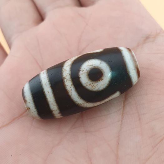 Himalayan Tibetan Beautiful 2 Eyes Vintage Agate Dzi Bead Amulet