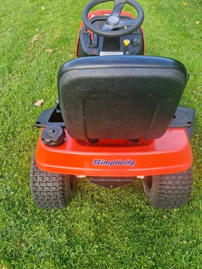 Simplicity 2018 ride on mower DELIVERY AVAILABLE
