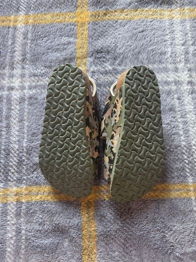 Bnwot Kids Birkenstock Rio Camo Sandals, Size EU 28/UK10/180mm