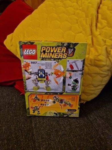 Lego Power Miners Mine Mech 8957 (free shipping)
