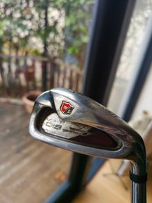 Wilson Staff Di9 irons 4-SW