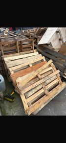 Free broken  pallets