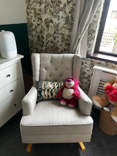 Nursery Rocking Chair Excellent Condition