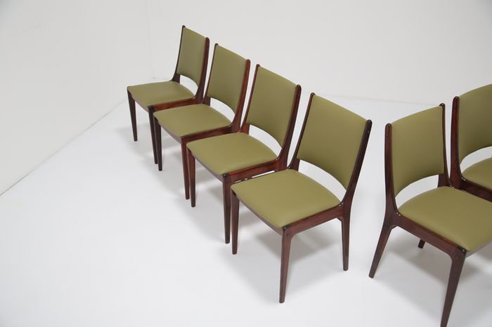Set of 8 Vintage Danish Rosewood Dining Chairs by Johannes Andersen for Uldum Mobelfabrik, 1960s