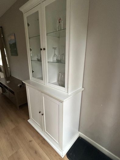 Dresser - white with glass front