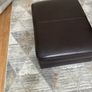 foot pouffe Image 3