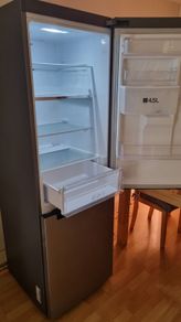 [Used] Samsung Fridge/Freezer in great condition