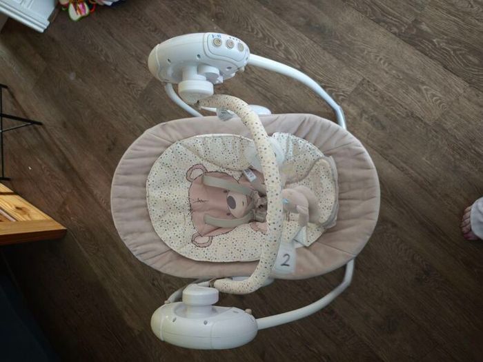Baby swing