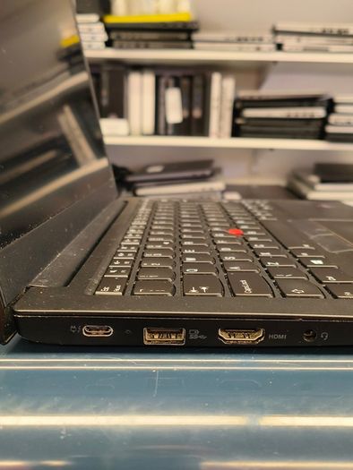 Lenovo ThinkPad E14 Gen 2 i7-1165G7 (i7 11th Gen) 16GB 512GB SSD 14" Windows 11 Pro