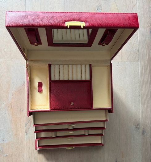 Large Burgundy Vintage Style Jewellery Box with Mirror and Drawers
