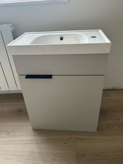 Vanity units x 2