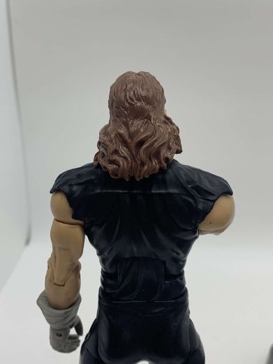 wwe elite Wrestlemania 34 The Undertaker with entrance greats clothing & stand action figure