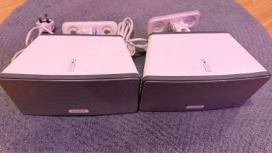 Sonos Play 3's in perfect condition with wall/ceiling mounts