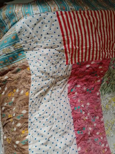 vintage scrap quilt, antique quilt, Rag quilt