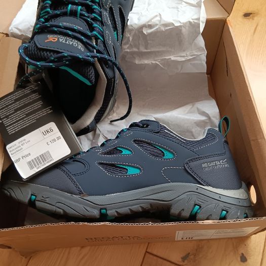 Regatta ladies Holcombe navy  runners size 6