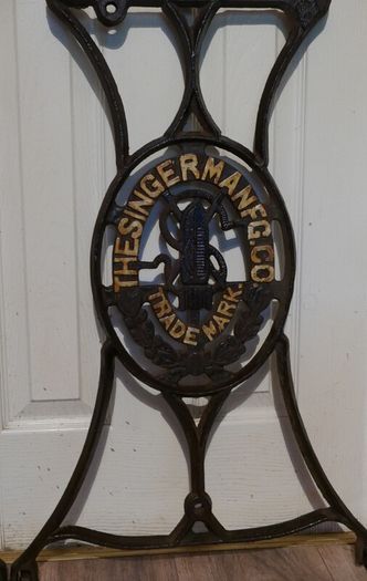 Antique Cast Iron Singer Sewing Machine Table Legs