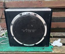 Vibe speaker