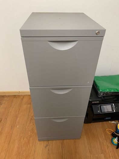 Filing Cabinet 3 Drawer Filing Cabinet Good Condition