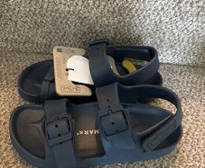 Boys sandals