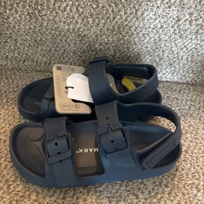 Boys sandals