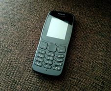 Nokia 105 (Dual SIM) - Needs Battery - Includes Charger